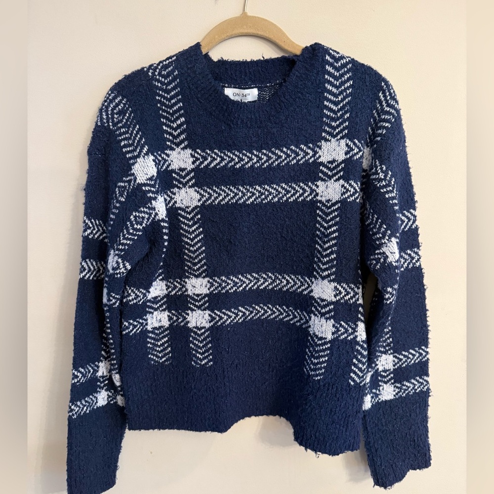 Chic Navy and White Plaid Sweater